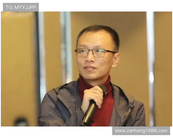 北京攀岩队转型之路:挑战与机遇并存的攀岩评论分析 北京攀岩队转型之路:挑战与机遇并存的攀岩评论分析