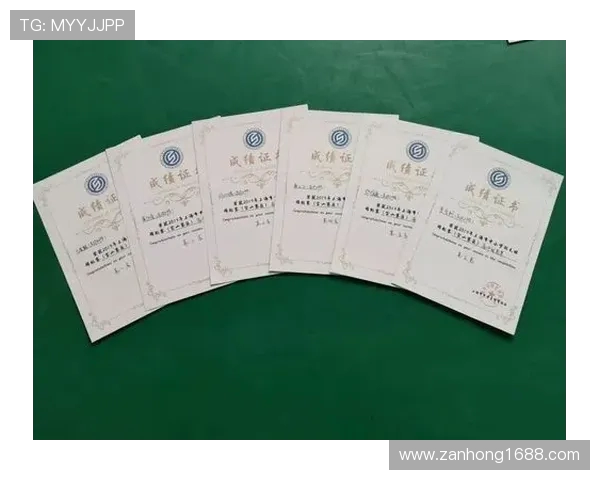 上海羽毛球队在世界锦标赛积分榜上以86分稳居第一名展现强劲实力 上海羽毛球队在世界锦标赛积分榜上以86分稳居第一名展现强劲实力