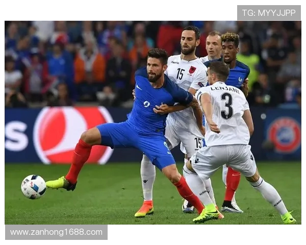 杭州足球队与武汉足球队赛后复盘分析双方战术意识与表现差异